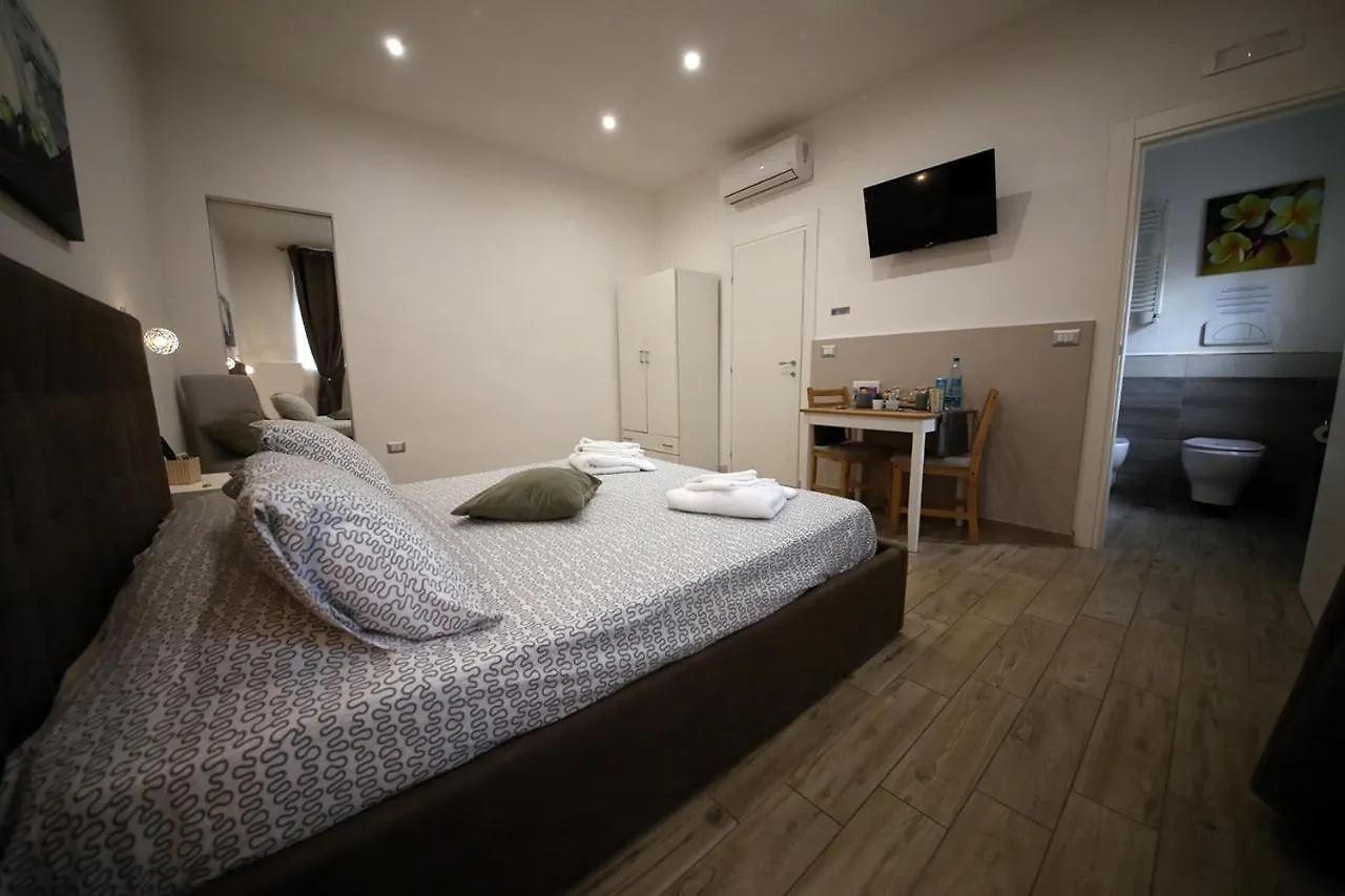 **  La Piazzetta Bed & Breakfast Brindisi Italy